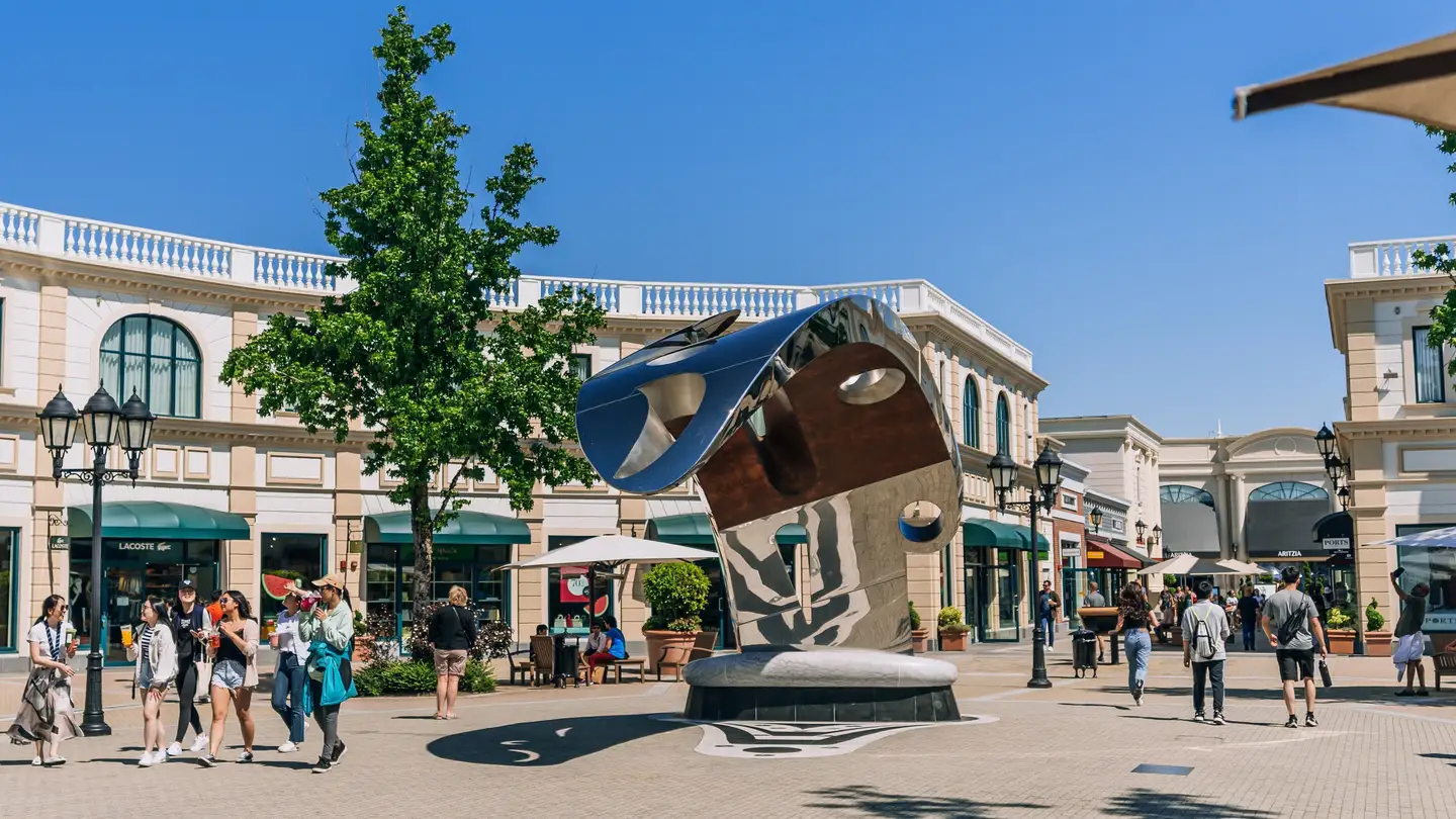 Vancouver hero statue